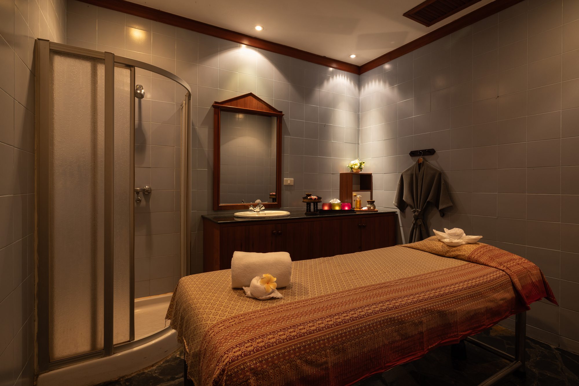 Massage & Spa 7